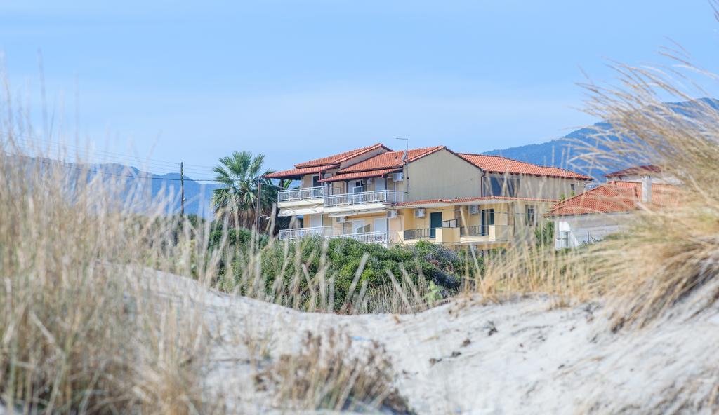 Erifili At Sarti Beach Apartments & Studios Buitenkant foto